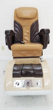 Load image into Gallery viewer, whale spa very good condition - Call or text us for shipping quote 7044903934
