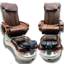 Load image into Gallery viewer, Gulfstream La Tulip 2 White Base New Leather : Sold Out
