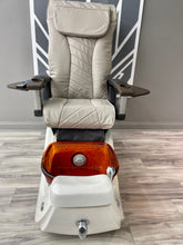 Load image into Gallery viewer, White Base Human Touch Massage Pedicure Chair - SOLD OUT
