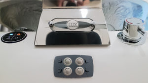 LUX Queen ES450 Pedicure Massage Spa Chair :: Open Box Condition :: 8 in stock