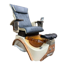 Load image into Gallery viewer, T4 spa base with Human Touch Massage Mint Condition Pedicure Chair :: 15 in stock
